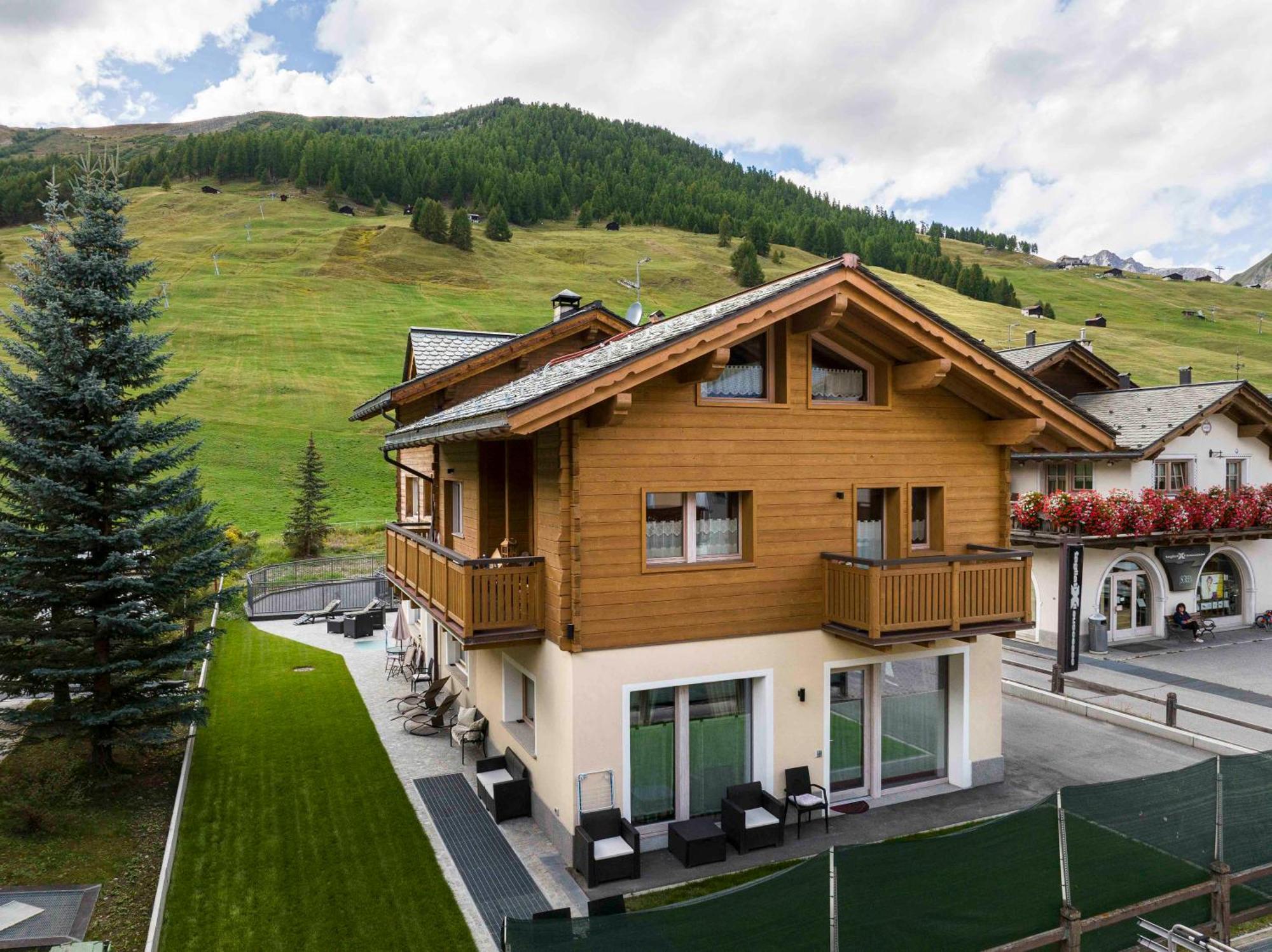 Ag Apartments Livigno Centro Buitenkant foto