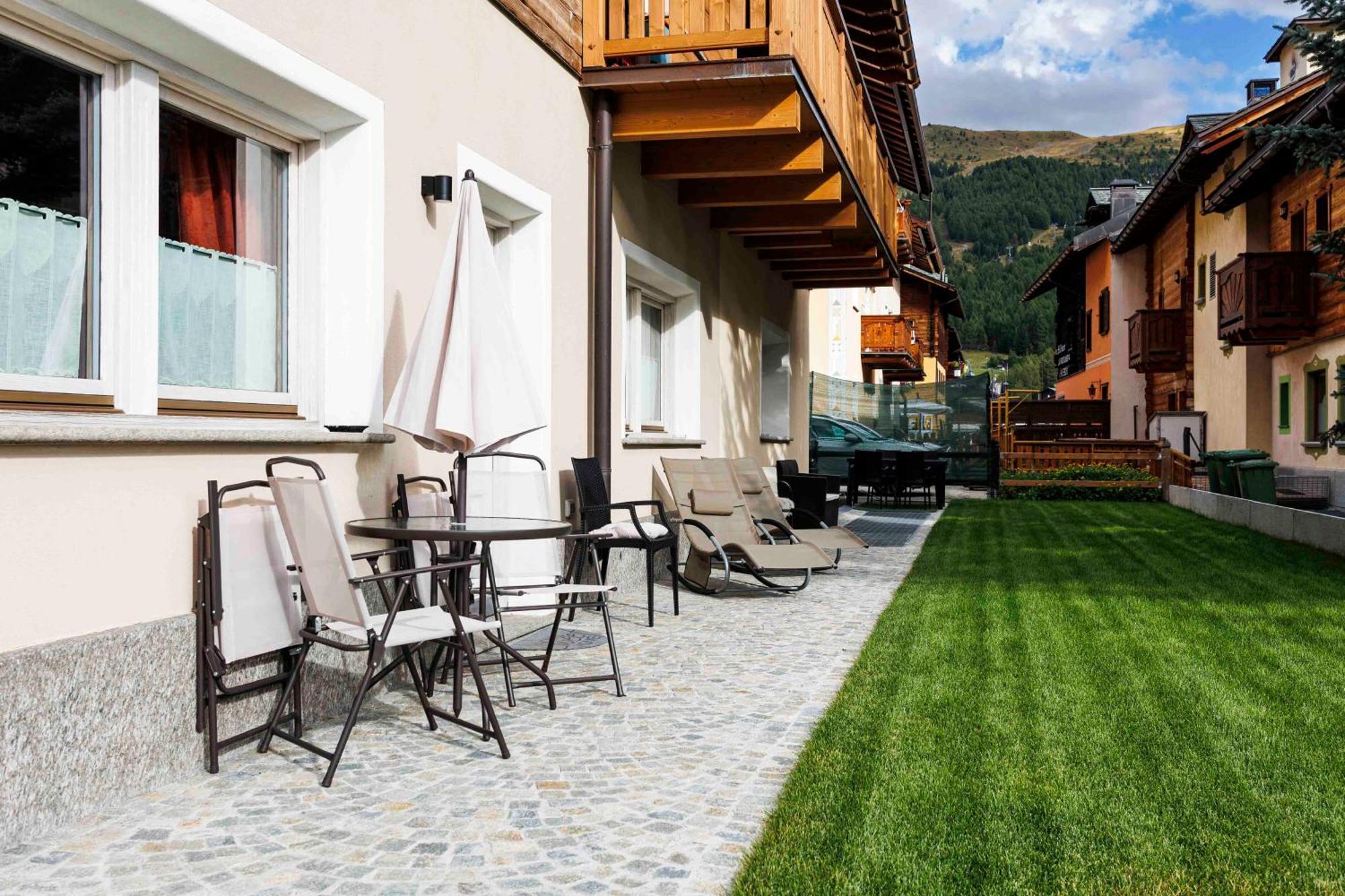 Ag Apartments Livigno Centro Buitenkant foto